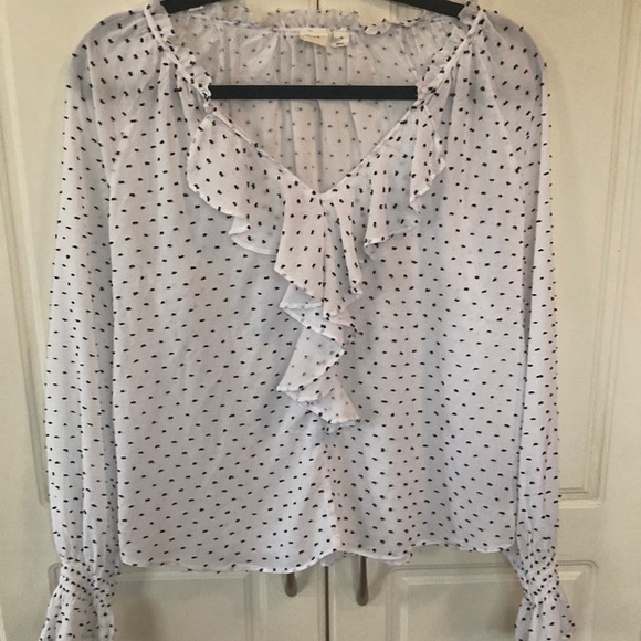 ❤️🔥5/20$ GAP💫 Women’s White/Black Swiss Polka Dot Ruffle V-Neck Blouse - Picture 3 of 11